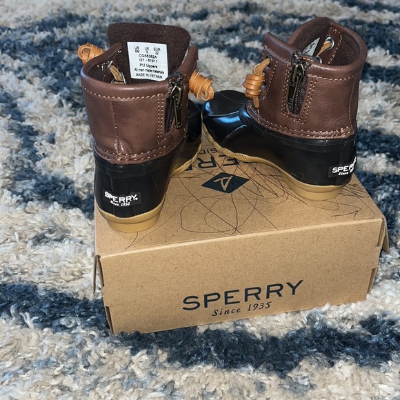 Lightly used Kids SPERRY Boots size 6M - Picture 5 of 7